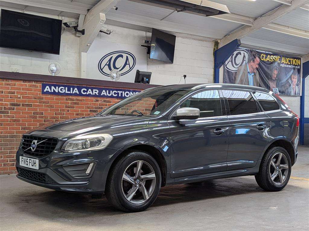 <p>2015 VOLVO XC60 R-DESIGN LUX NAV D4</p>
