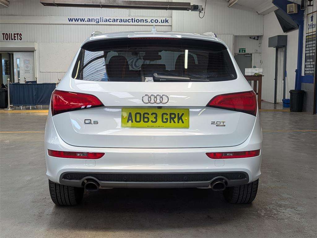 <p>2013 AUDI Q5 S LINE + TFSI QUATTRO</p>