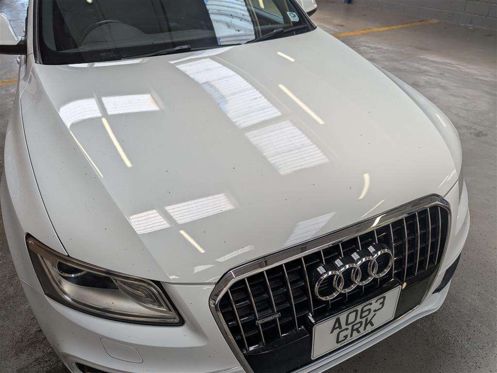 <p>2013 AUDI Q5 S LINE + TFSI QUATTRO</p>