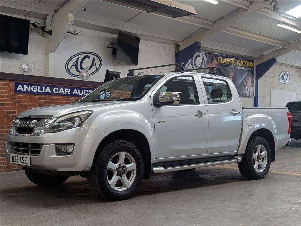 <p>2013 ISUZU D-MAX YUKON D/C INTCOOLER</p>