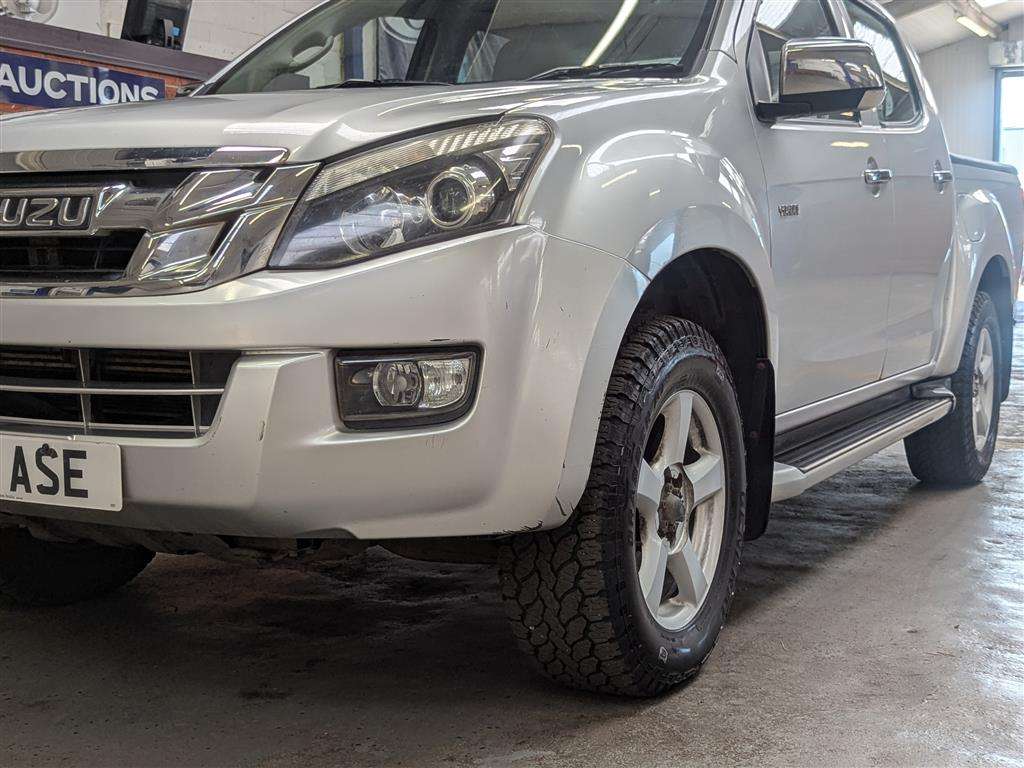 <p>2013 ISUZU D-MAX YUKON D/C INTCOOLER</p>