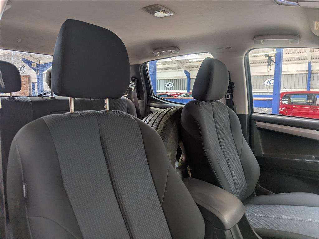 <p>2013 ISUZU D-MAX YUKON D/C INTCOOLER</p>