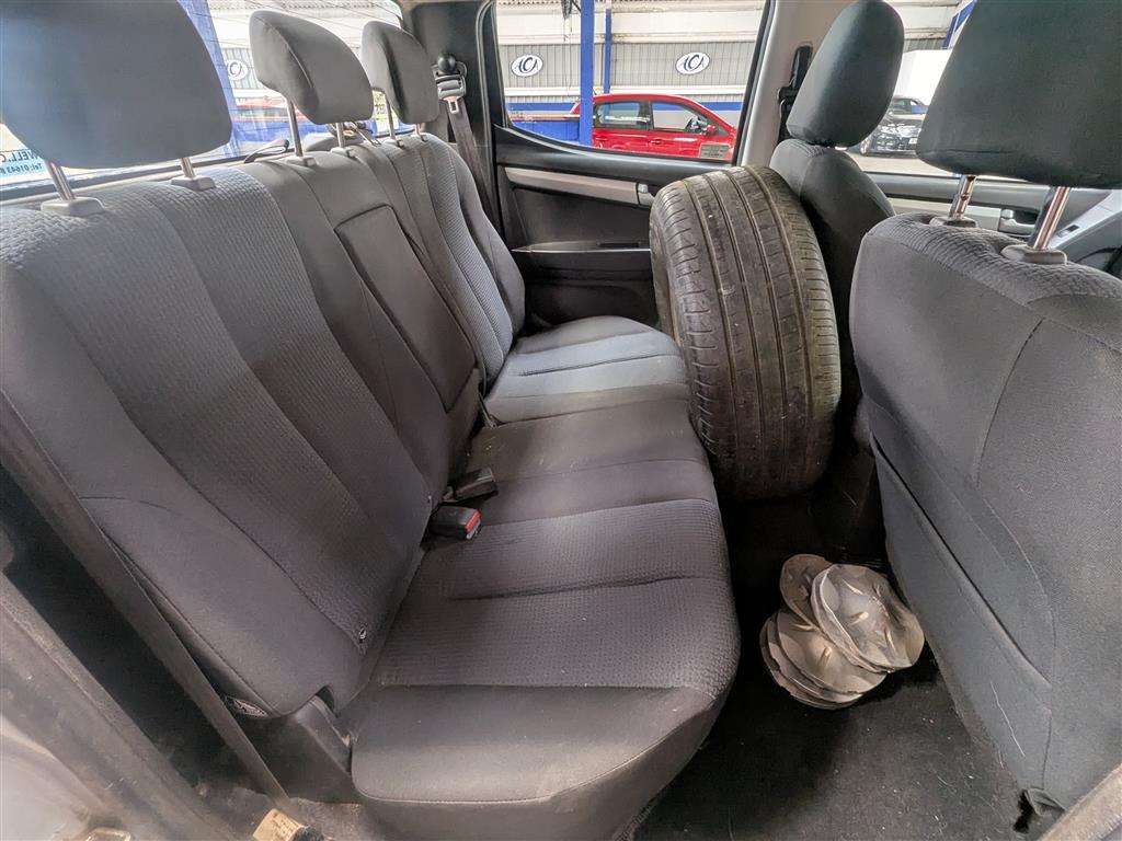 <p>2013 ISUZU D-MAX YUKON D/C INTCOOLER</p>