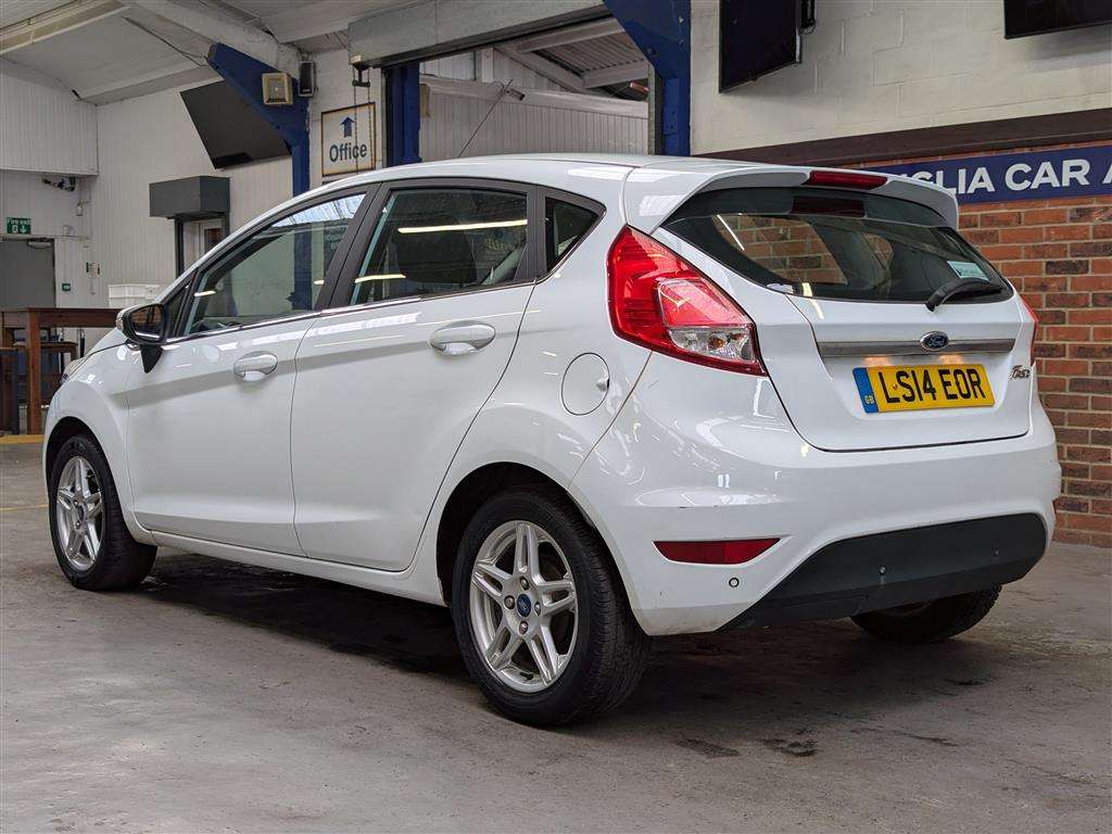 <p>2014 FORD FIESTA ZETEC</p>