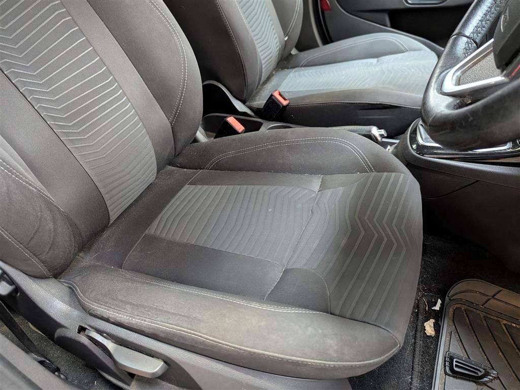 <p>2014 FORD FIESTA ZETEC</p>