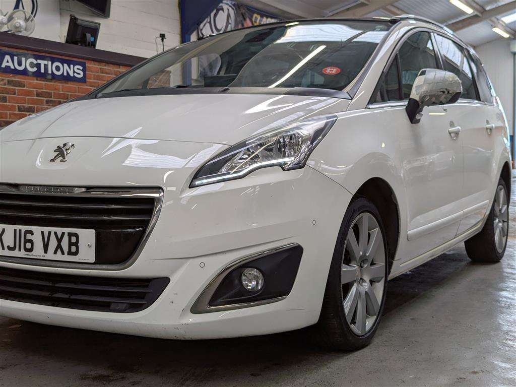 <p>2016 PEUGEOT 5008 ALLURE BLUE HDI S/S</p>
