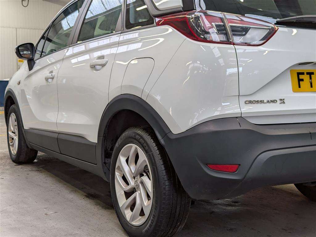 <p>2018 VAUXHALL CROSSLAND X SE NAV ECOTEC</p>