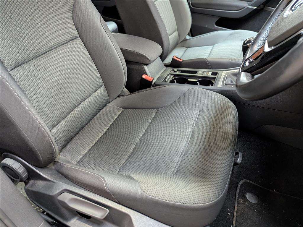 <p>2015 VOLKSWAGEN GOLF MATCH TDI BMT</p>