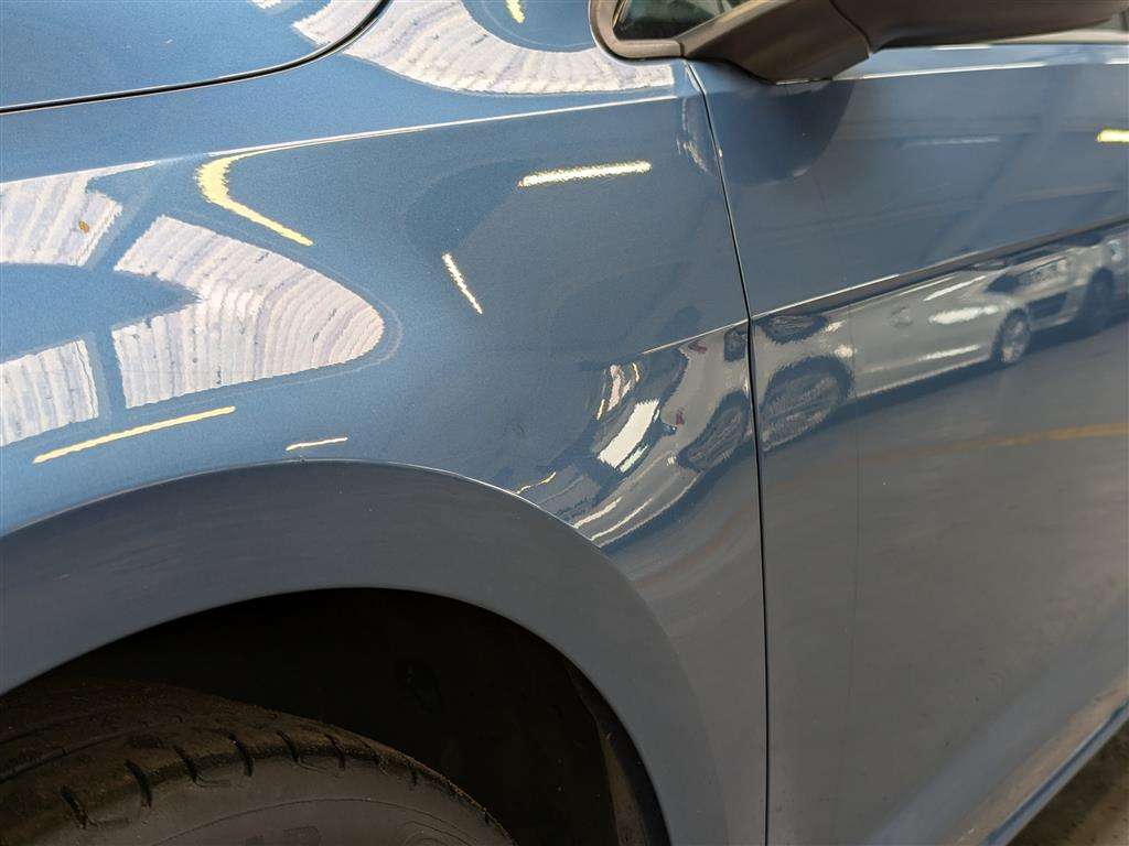 <p>2015 VOLKSWAGEN GOLF MATCH TDI BMT</p>