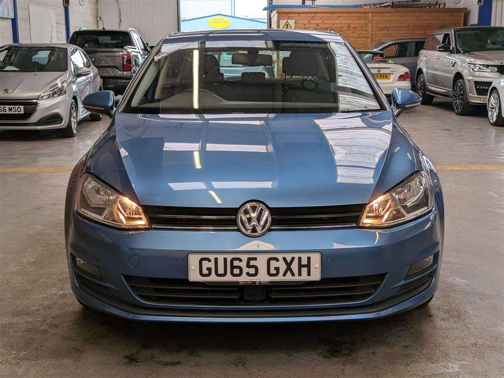 <p>2015 VOLKSWAGEN GOLF MATCH TDI BMT</p>
