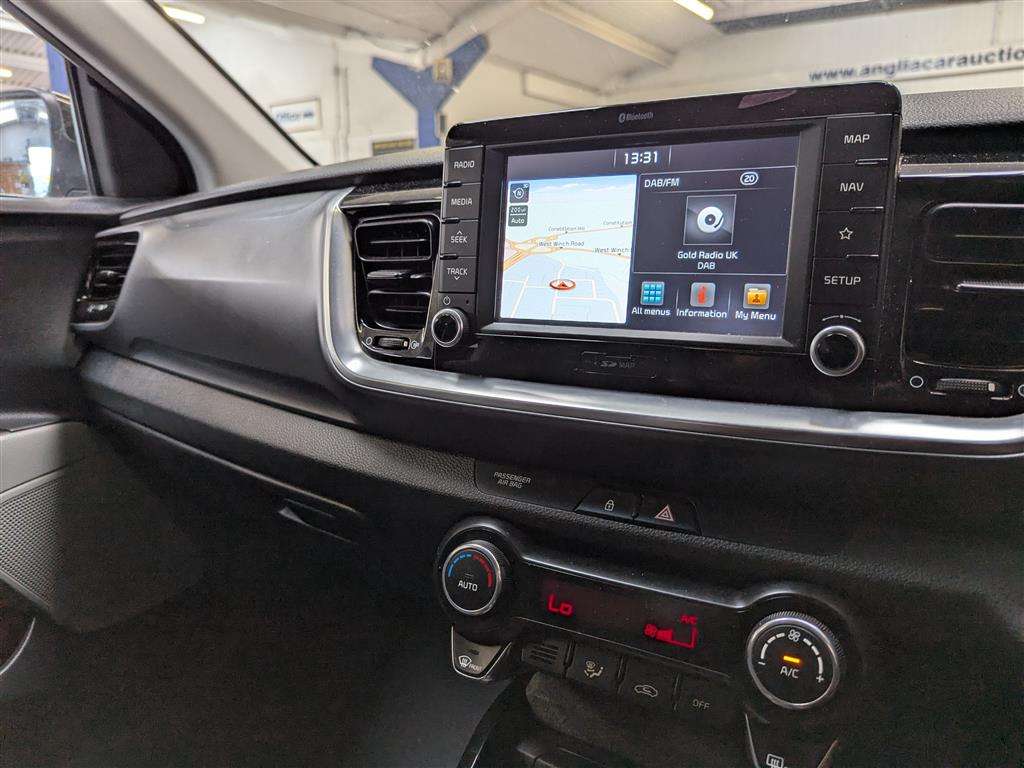 <p>2018 KIA STONIC FIRST EDITION CRDI</p>