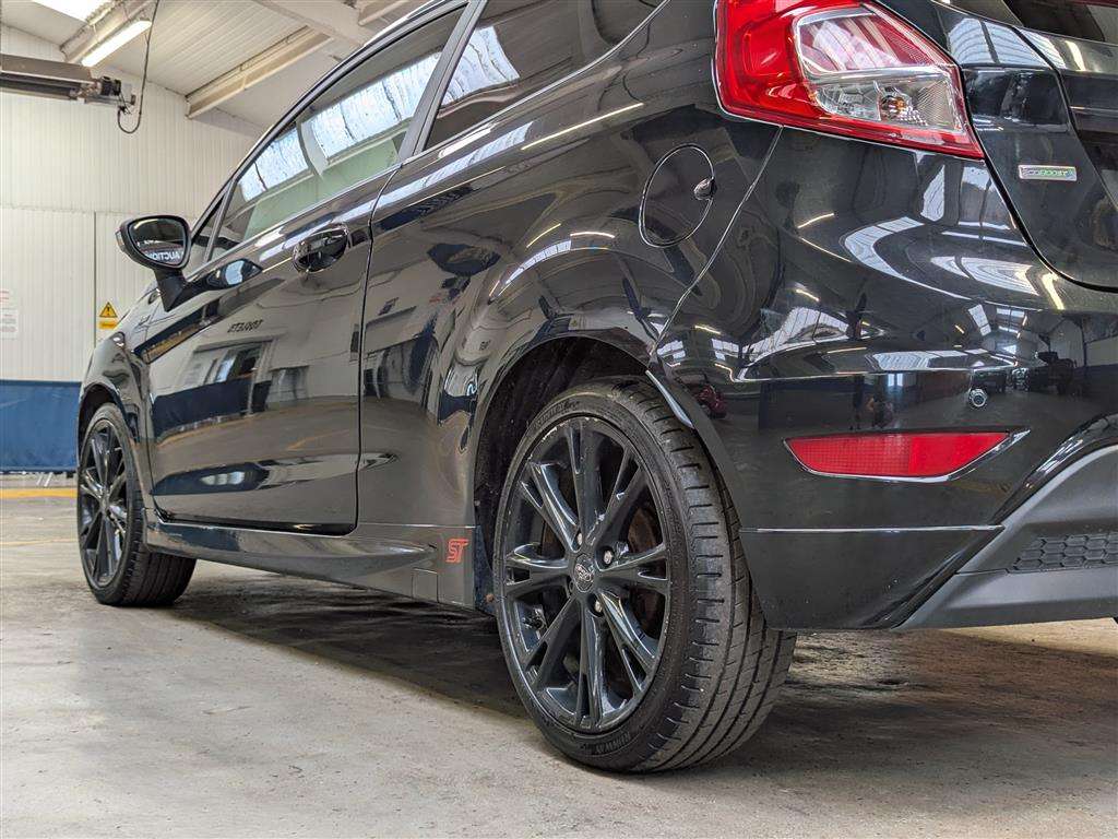 <p>2016 FORD FIESTA ST-LINE BLACK EDIT</p>
