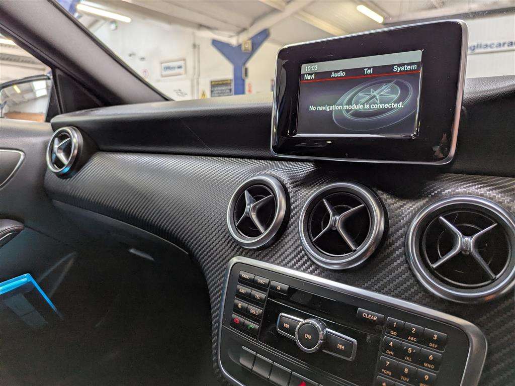 <p>2014 MERCEDES-BENZ A180 BLUE-CY AMG SPORT CD</p>