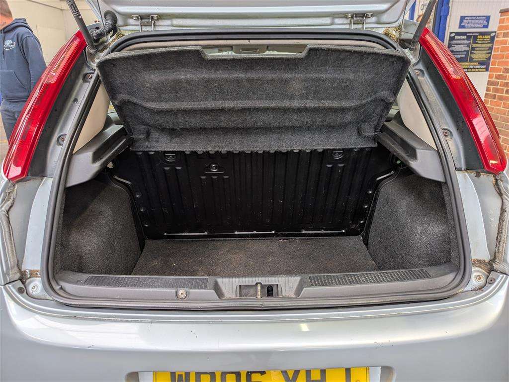 <p>2006 FIAT GRANDE PUNTO ACTIVE 65</p>