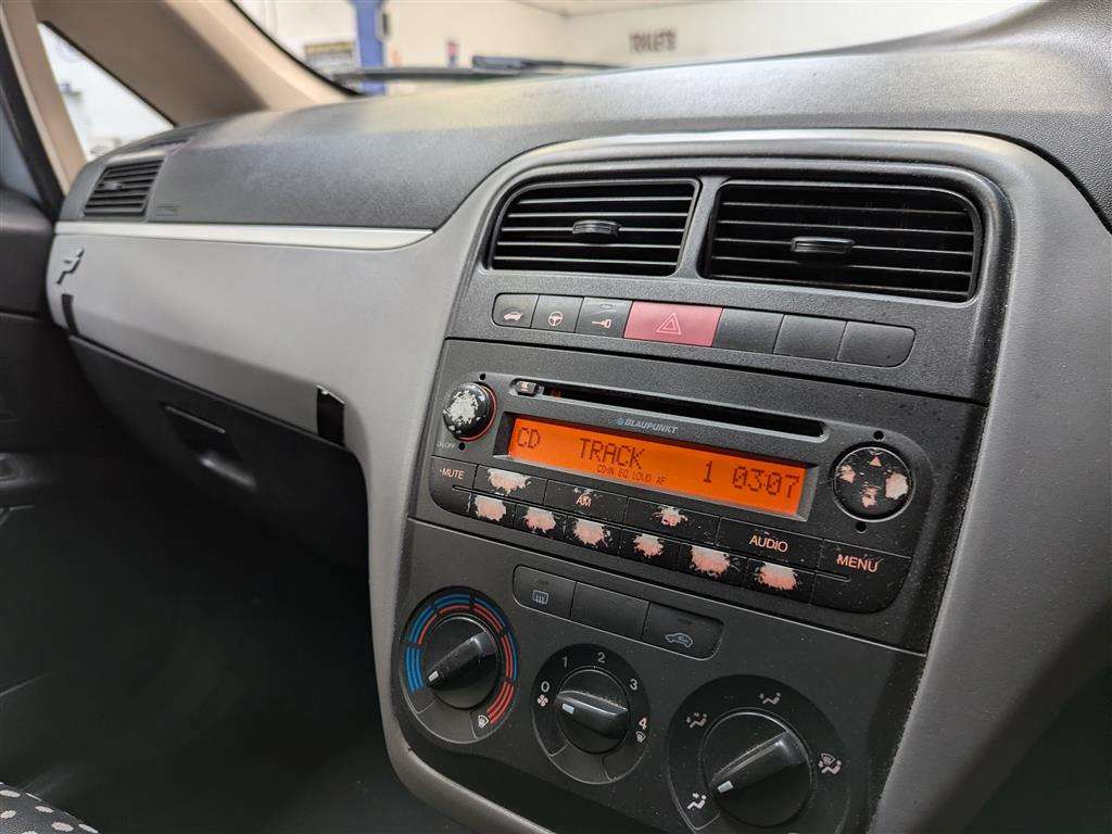 <p>2006 FIAT GRANDE PUNTO ACTIVE 65</p>