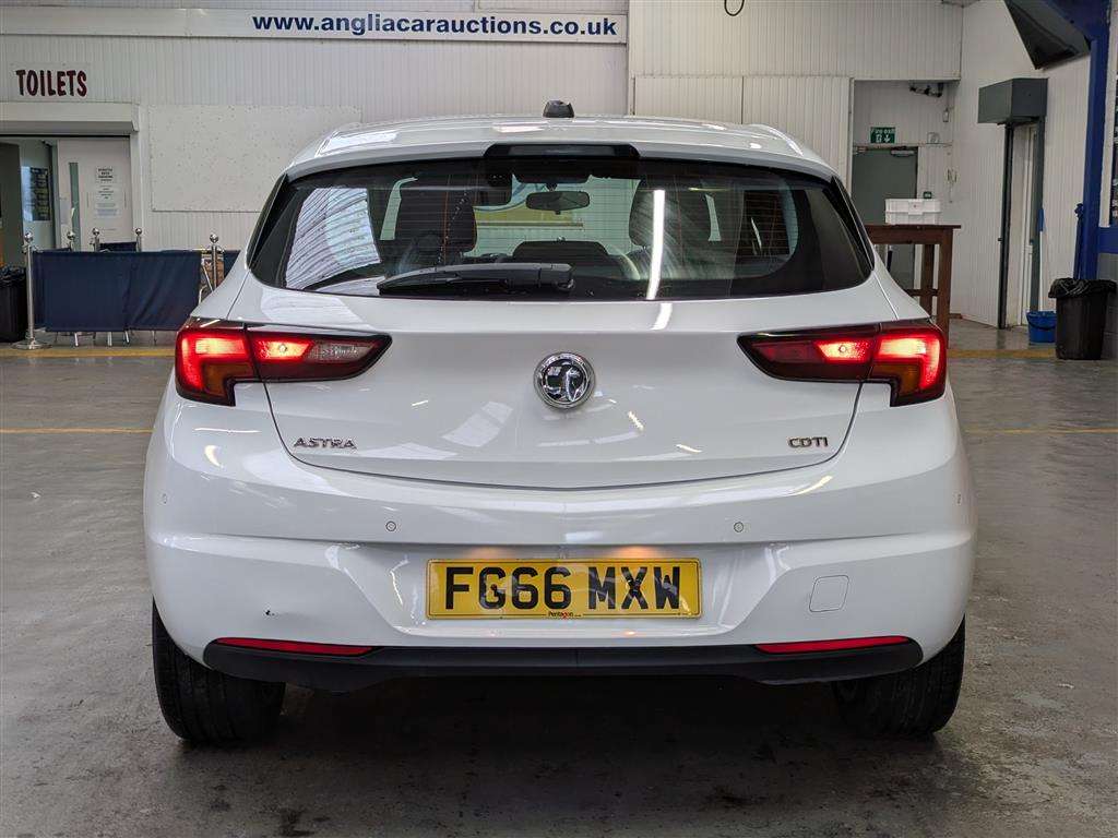 <p>2016 VAUXHALL ASTRA ENERGY CDTI</p>