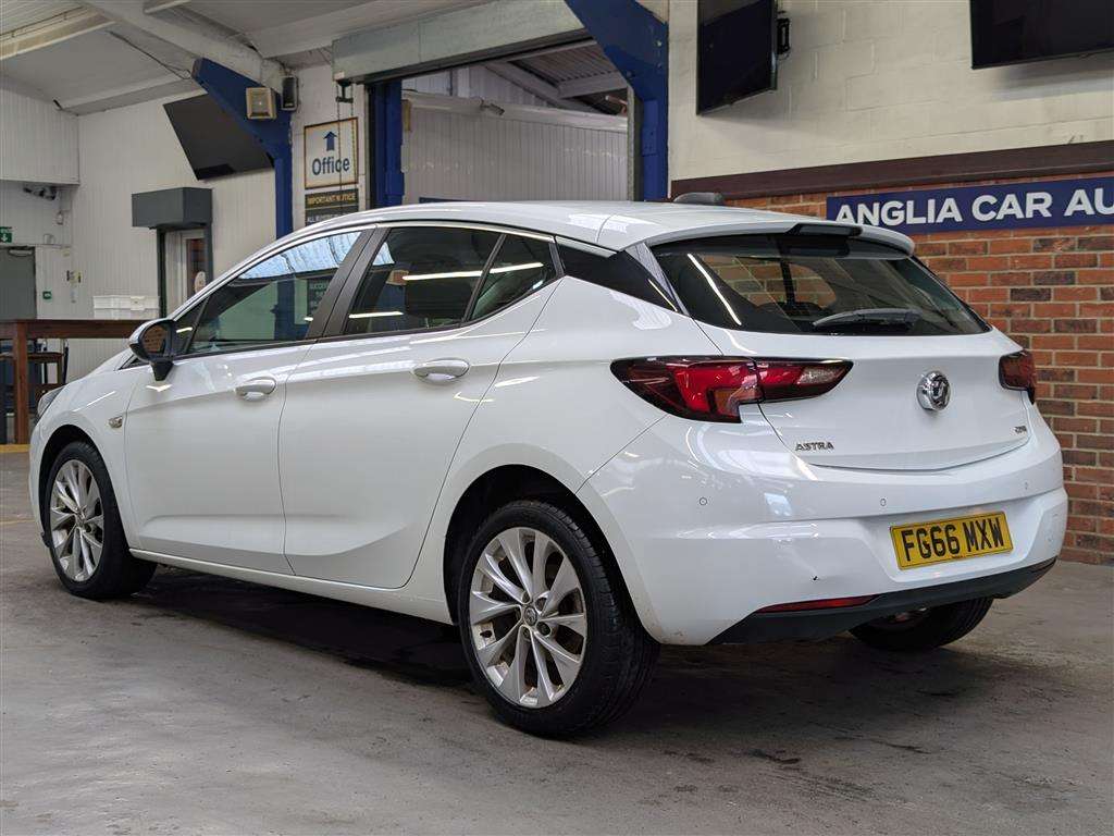 <p>2016 VAUXHALL ASTRA ENERGY CDTI</p>