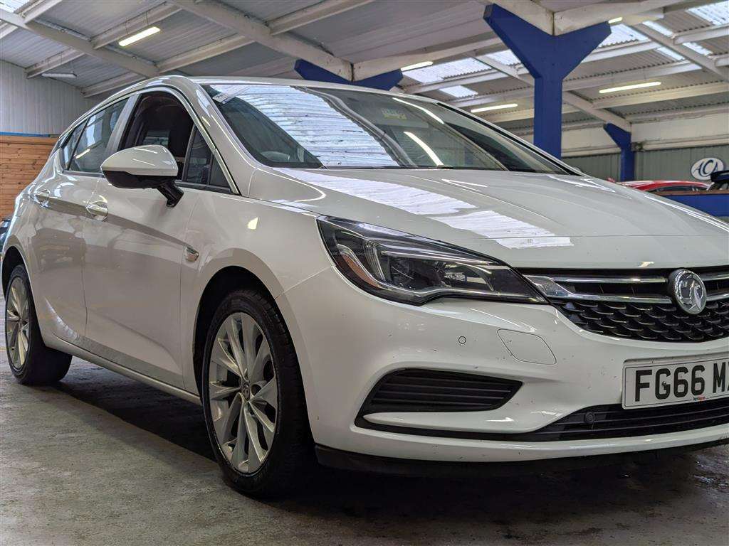 <p>2016 VAUXHALL ASTRA ENERGY CDTI</p>