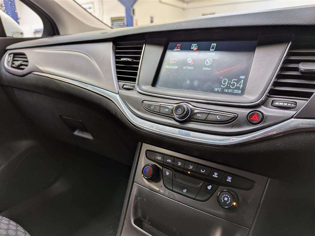 <p>2016 VAUXHALL ASTRA ENERGY CDTI</p>