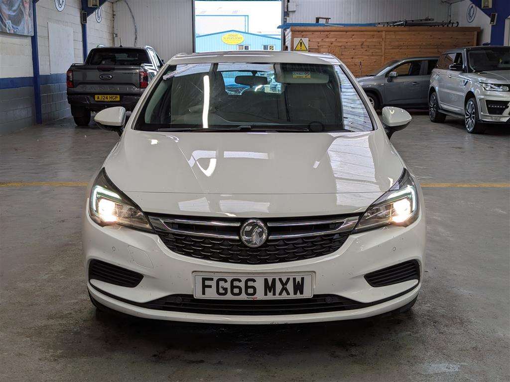 <p>2016 VAUXHALL ASTRA ENERGY CDTI</p>