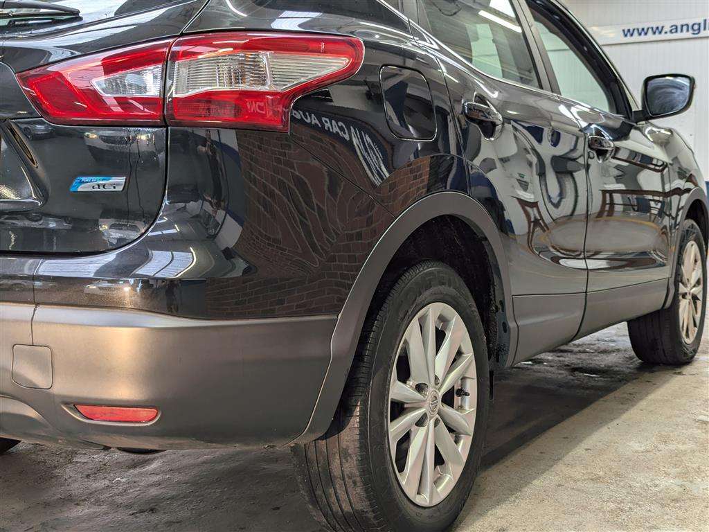 <p>2014 NISSAN QASHQAI ACENTA DCI</p>