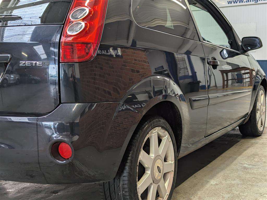 <p>2008 FORD FIESTA ZETEC CLIMATE</p>