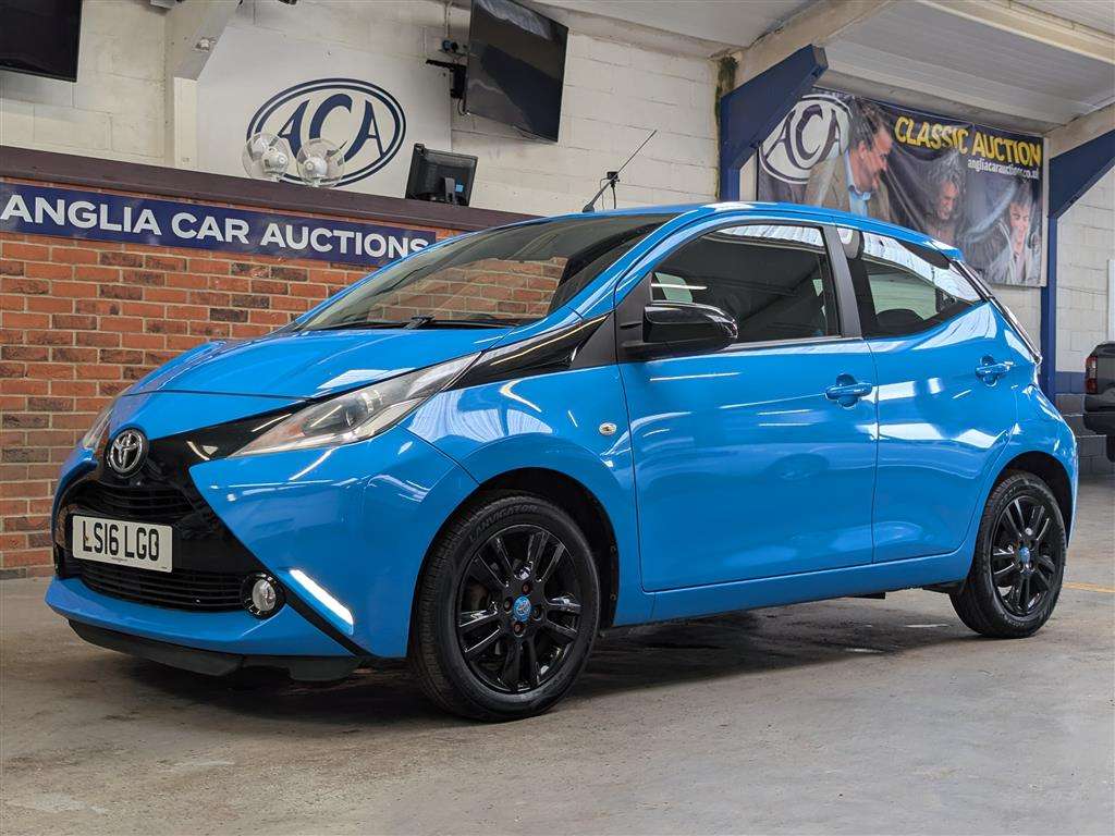<p>2016 TOYOTA AYGO X-CITE 2 VVT-I CVT</p>
