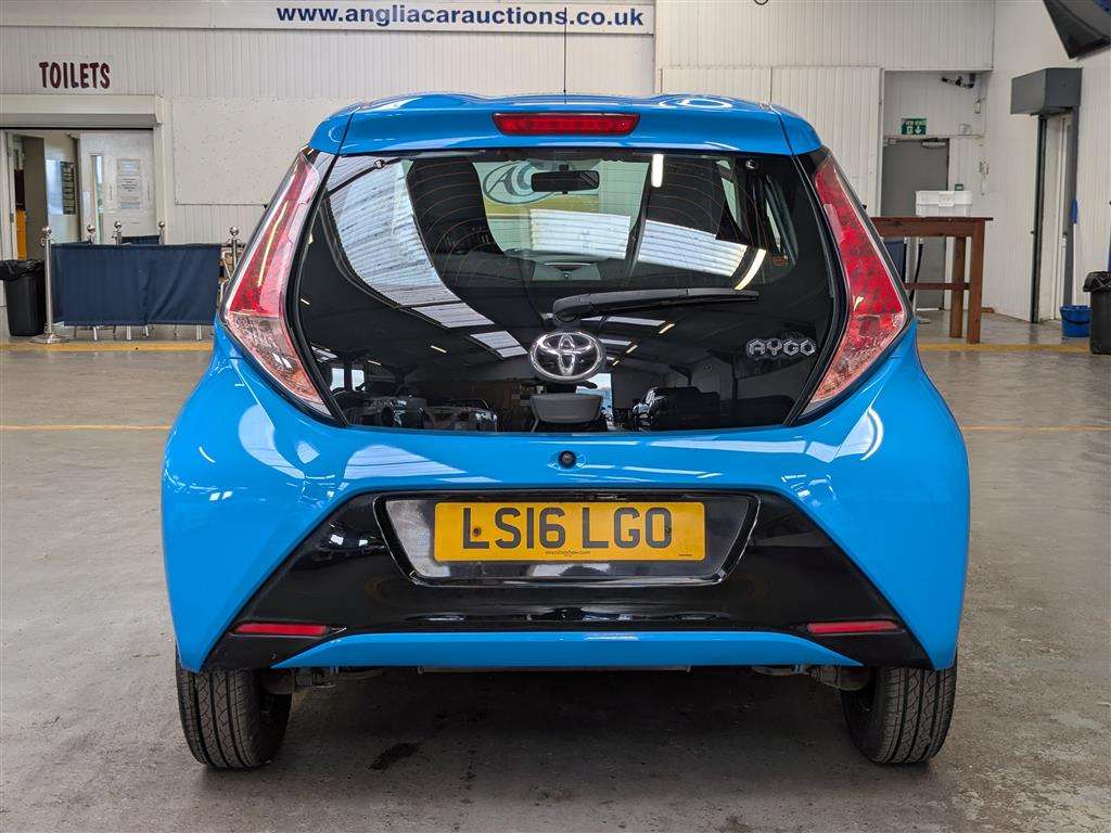 <p>2016 TOYOTA AYGO X-CITE 2 VVT-I CVT</p>