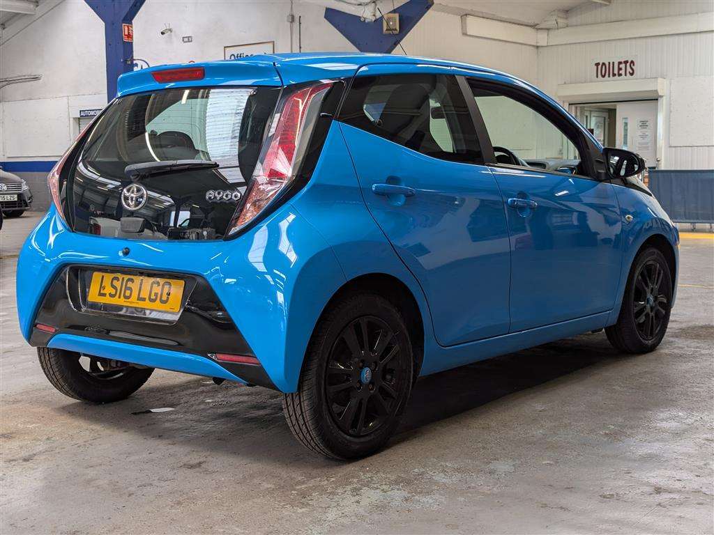 <p>2016 TOYOTA AYGO X-CITE 2 VVT-I CVT</p>