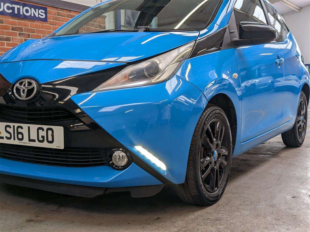 <p>2016 TOYOTA AYGO X-CITE 2 VVT-I CVT</p>