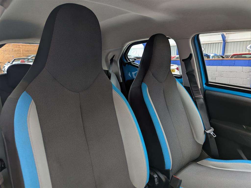 <p>2016 TOYOTA AYGO X-CITE 2 VVT-I CVT</p>