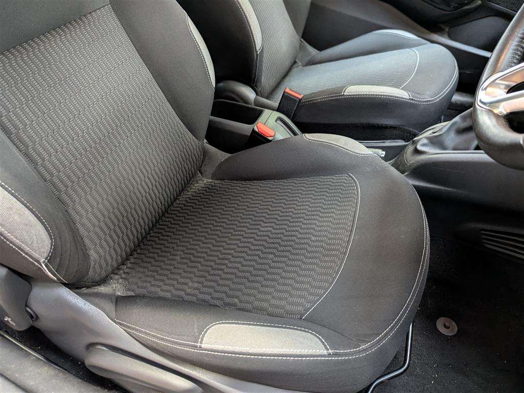 <p>2016 PEUGEOT 208 ACTIVE</p>