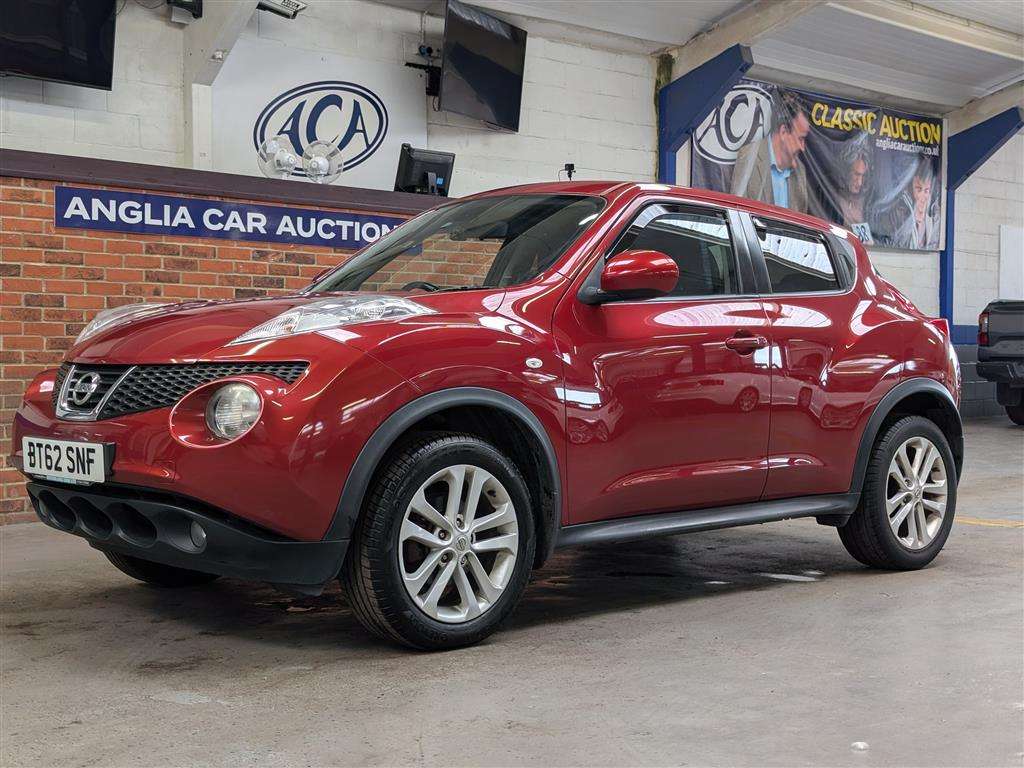 <p>2013 NISSAN JUKE TEKNA</p>