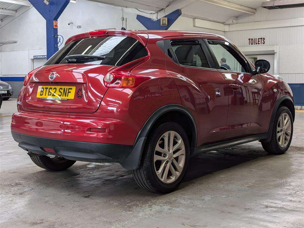 <p>2013 NISSAN JUKE TEKNA</p>