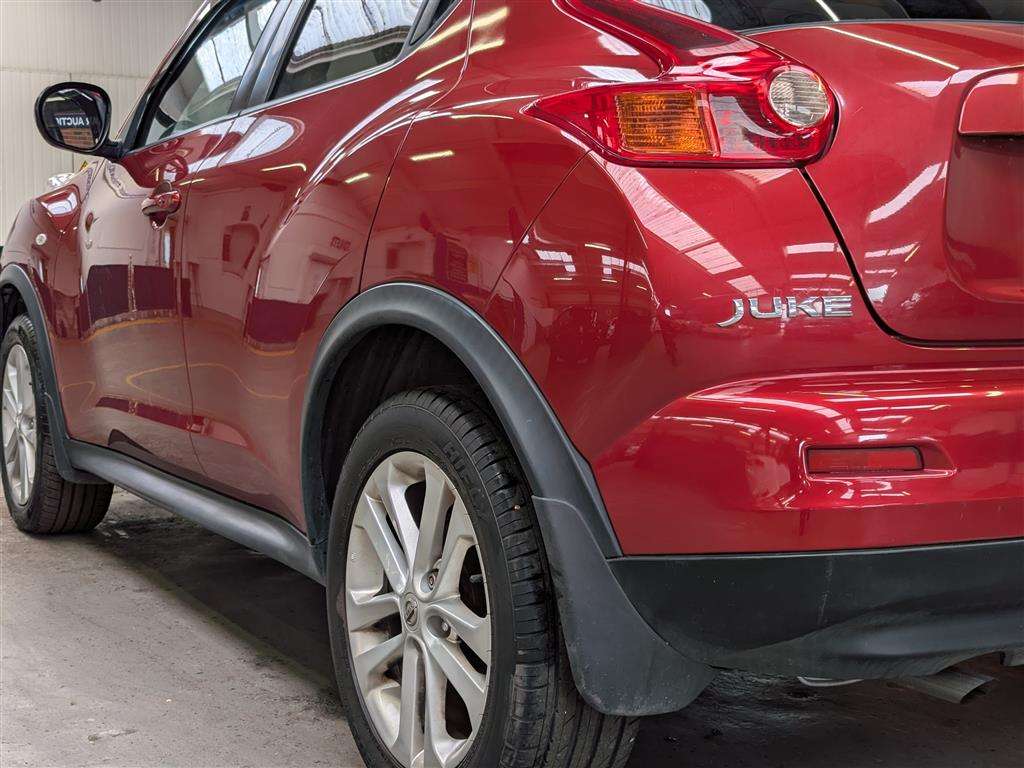 <p>2013 NISSAN JUKE TEKNA</p>