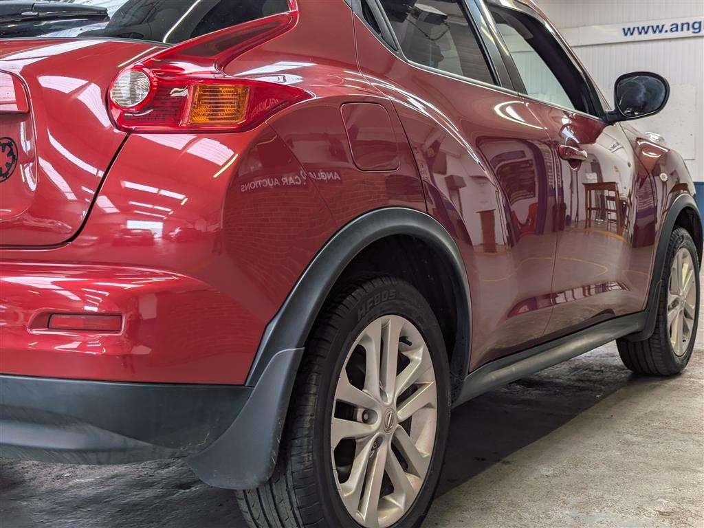 <p>2013 NISSAN JUKE TEKNA</p>