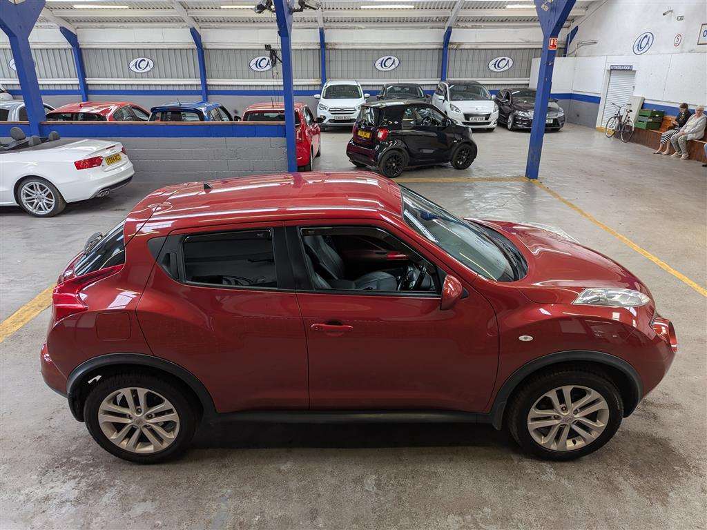 <p>2013 NISSAN JUKE TEKNA</p>