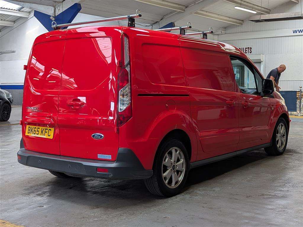 <p>2015 FORD TRANSIT CONNECT 240 LIMIT</p>