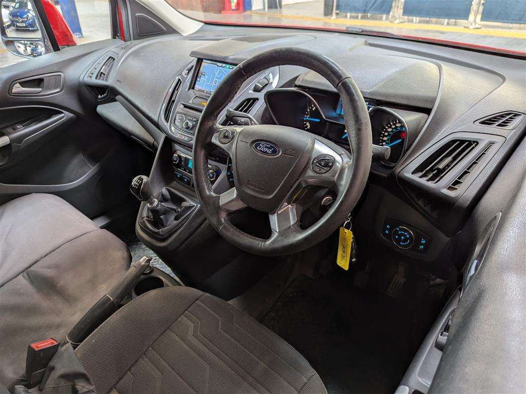 <p>2015 FORD TRANSIT CONNECT 240 LIMIT</p>