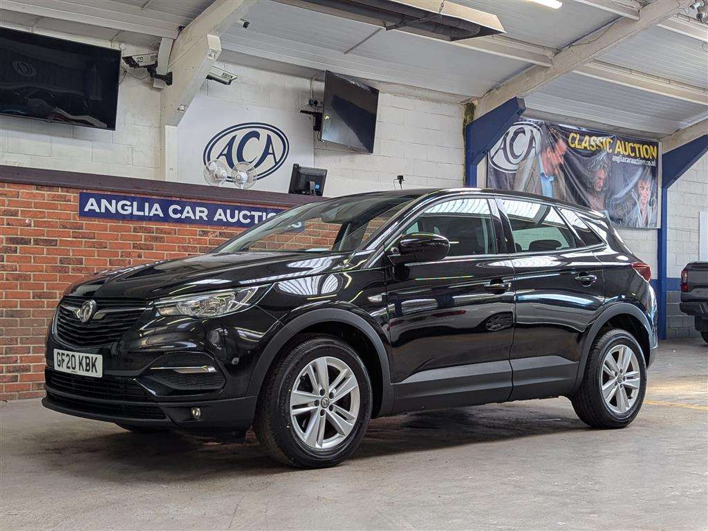 <p>2020 VAUXHALL GRANDLAND X SE TURBO</p>