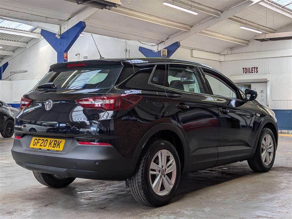 <p>2020 VAUXHALL GRANDLAND X SE TURBO</p>
