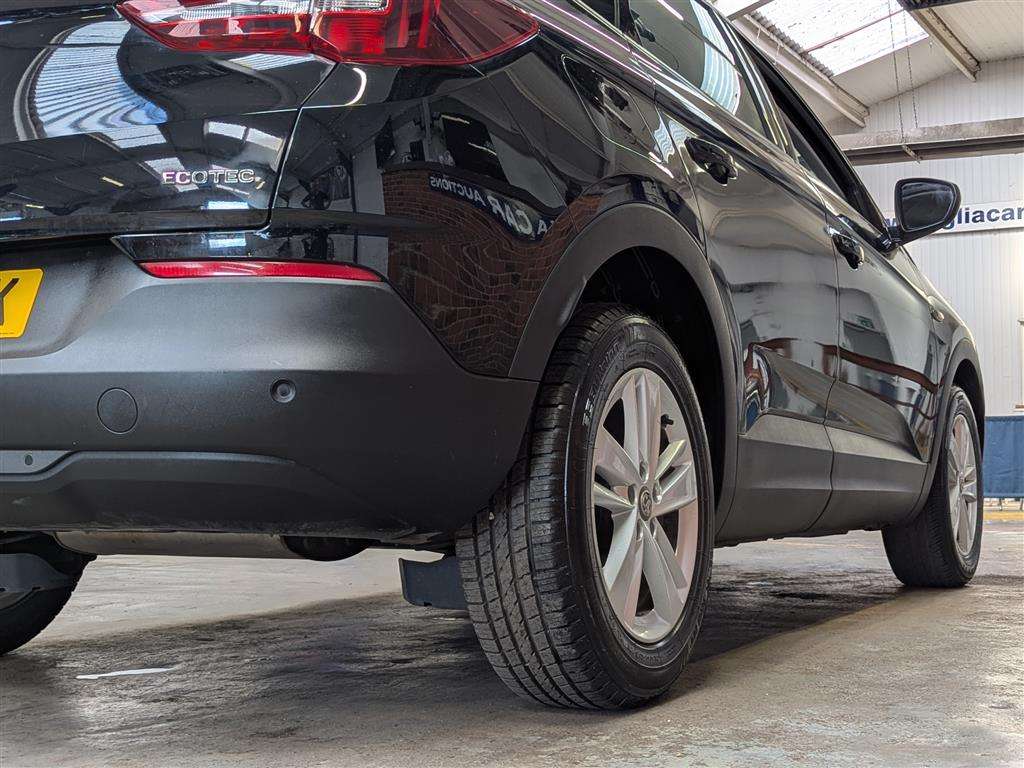 <p>2020 VAUXHALL GRANDLAND X SE TURBO</p>