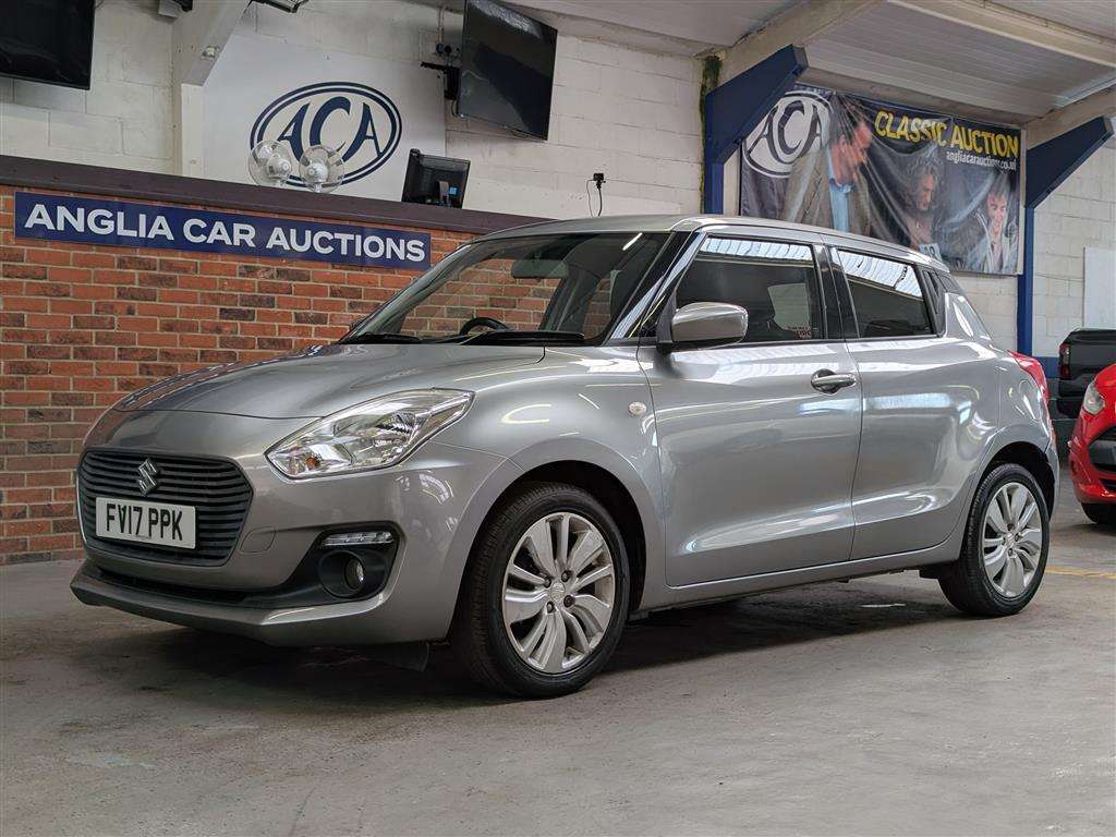 <p>2017 SUZUKI SWIFT SZ-T BOOSTERJET</p>