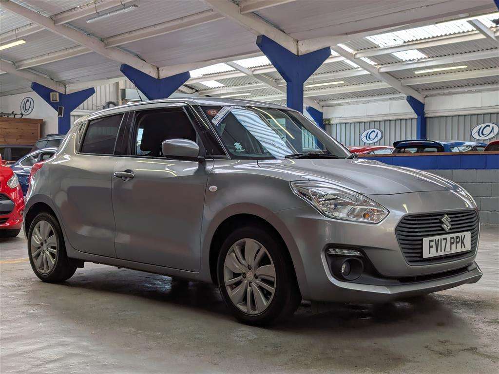 <p>2017 SUZUKI SWIFT SZ-T BOOSTERJET</p>
