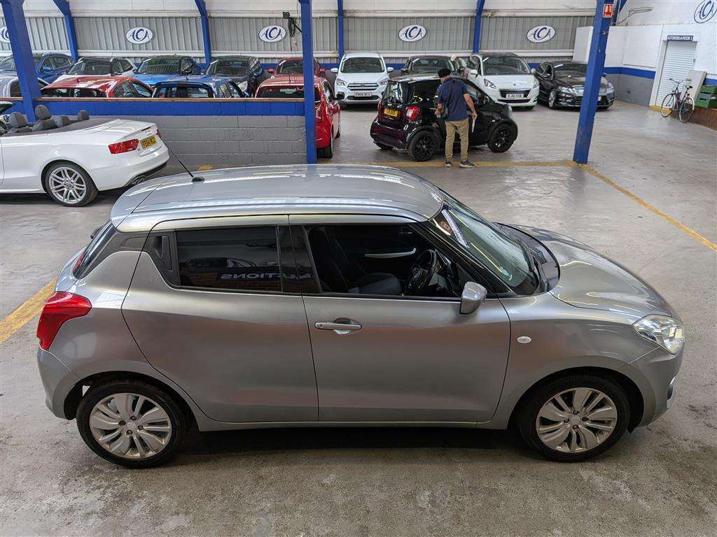 <p>2017 SUZUKI SWIFT SZ-T BOOSTERJET</p>