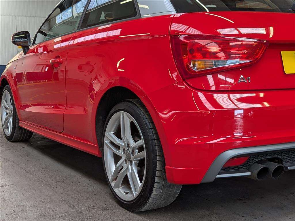 <p>2013 AUDI A1 S LINE TFSI</p>