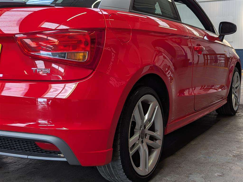 <p>2013 AUDI A1 S LINE TFSI</p>