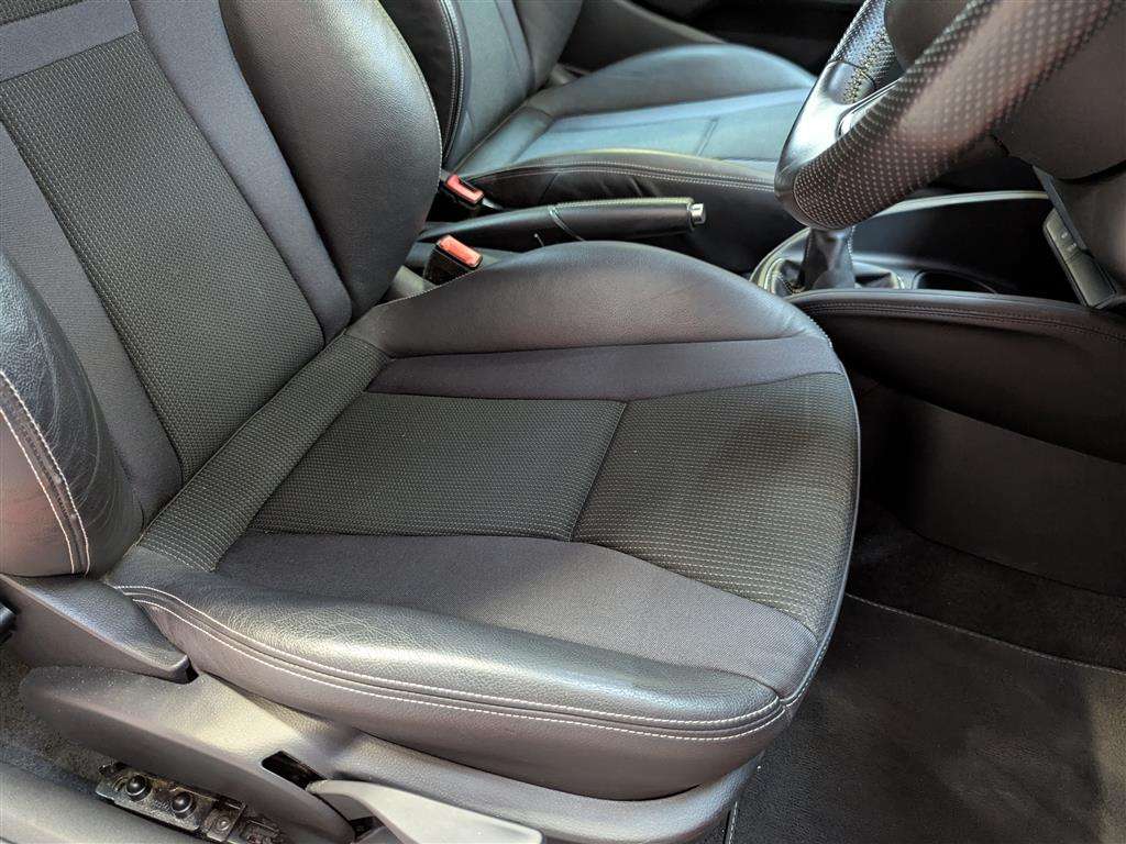 <p>2013 AUDI A1 S LINE TFSI</p>