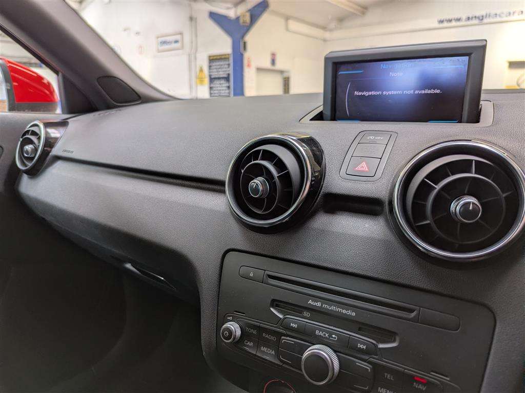 <p>2013 AUDI A1 S LINE TFSI</p>
