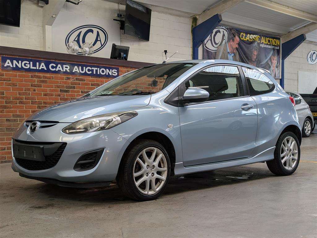 <p>2012 MAZDA 2 TAMURA</p>
